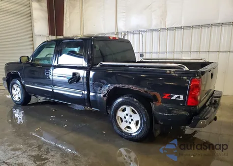 2005 Chevrolet Silverado K1500 z USA, uszkodzony, nr VIN 2GCEK13T151385382